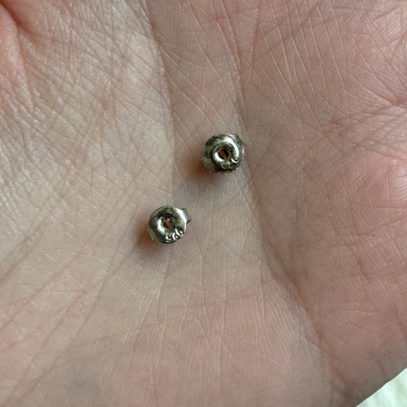 Women Chanel CC Pearl Earrings Pair of 2pcs - Picture 9 of 10